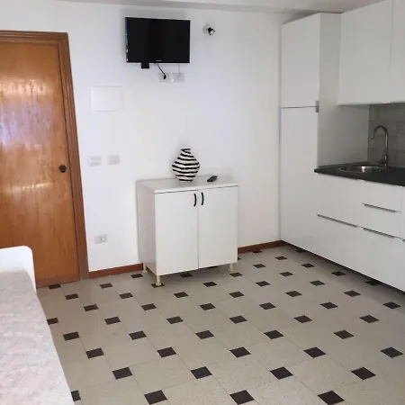 Le Zagare Lägenhetshotell SantʼAlessio Siculo