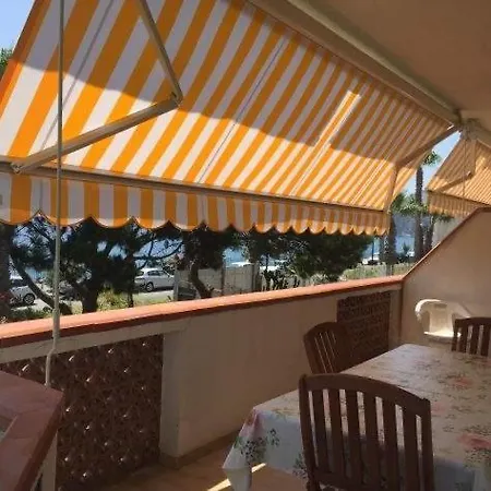 Lägenhetshotell Le Zagare SantʼAlessio Siculo